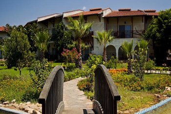 Papillon Belvil Holiday Village