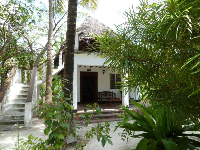 Paradise Beach Bungalows Paje 201685