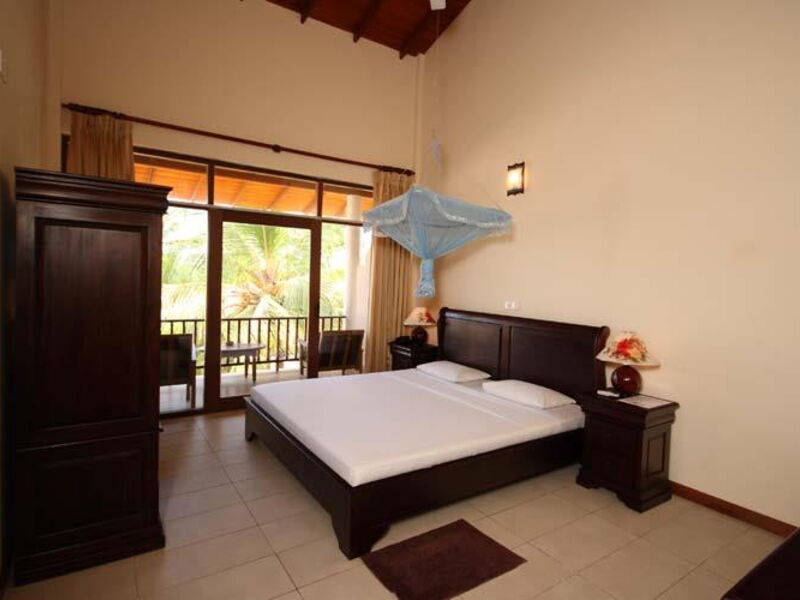 Paradise Beach Club 106673