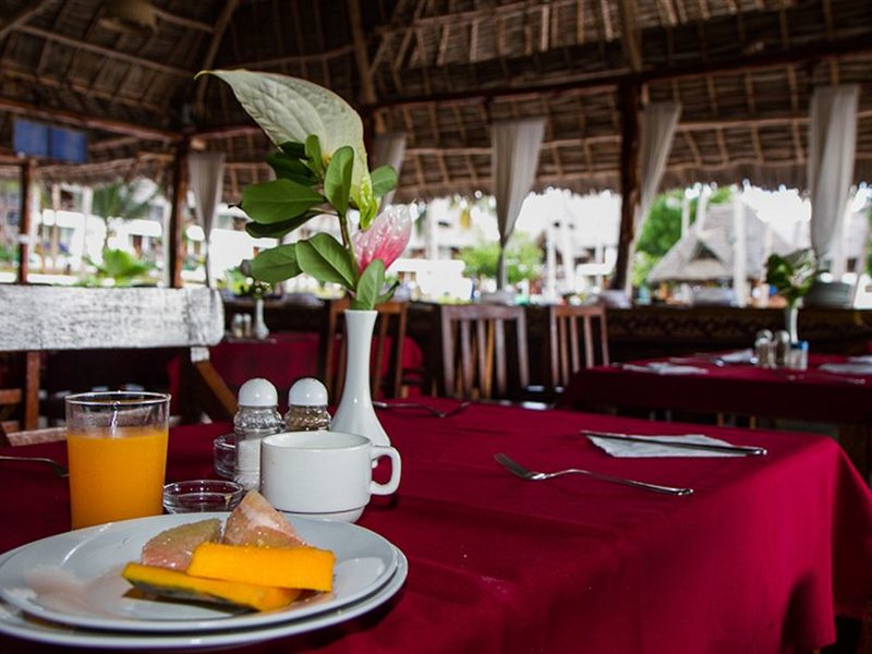 Paradise Beach Resort 201792