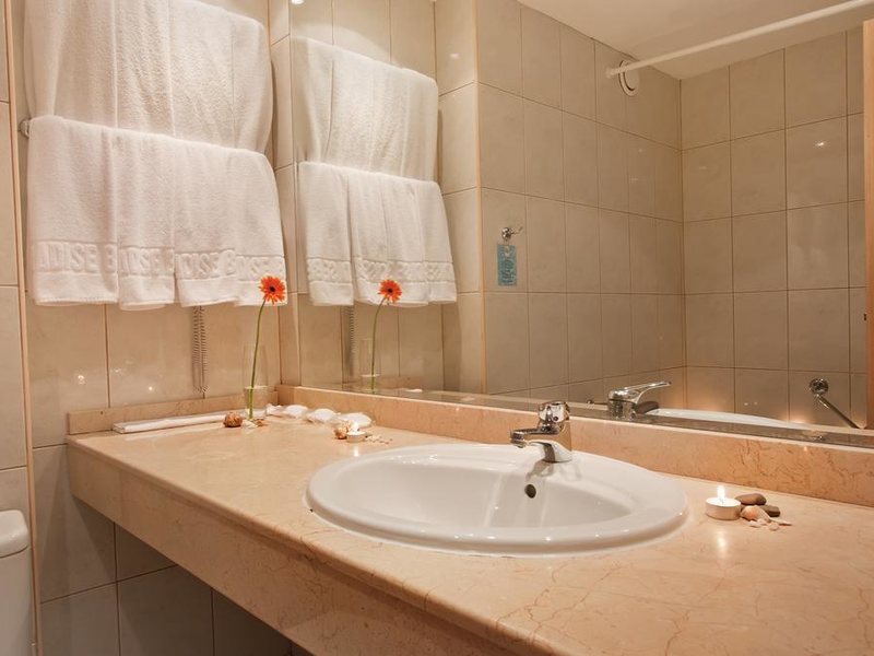 Paradise Beach  172784