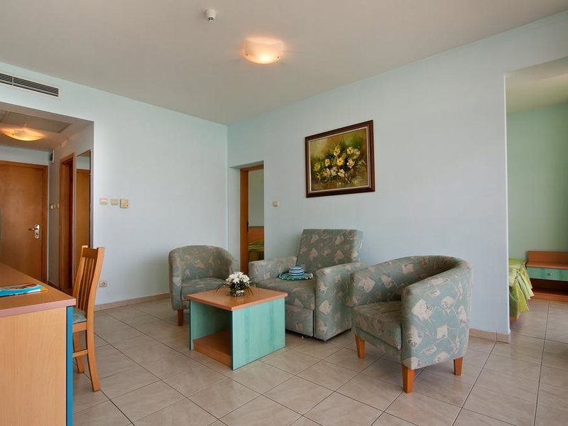 Paradise Beach  172786