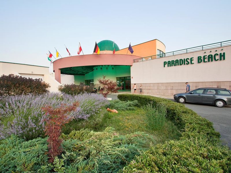 Paradise Beach  172806