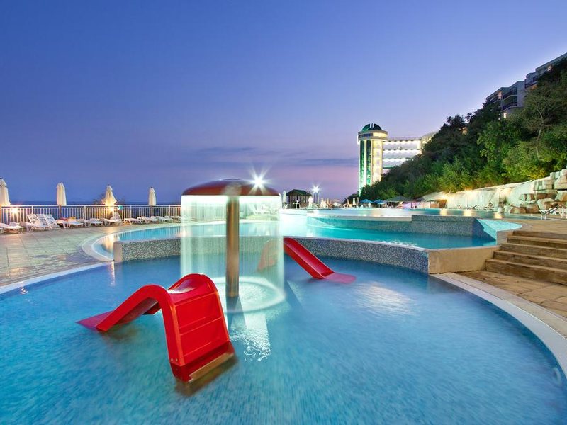 Paradise Beach  172817