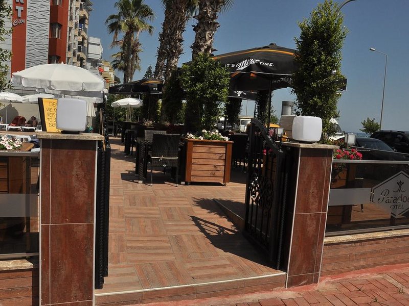 Parador Beach Hotel 176464