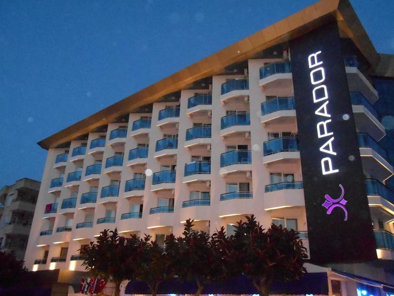 Parador Beach Hotel 176468