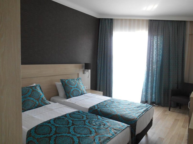 Parador Beach Hotel 176470