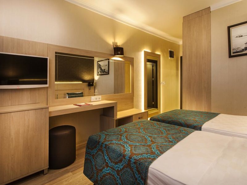 Parador Beach Hotel 176474