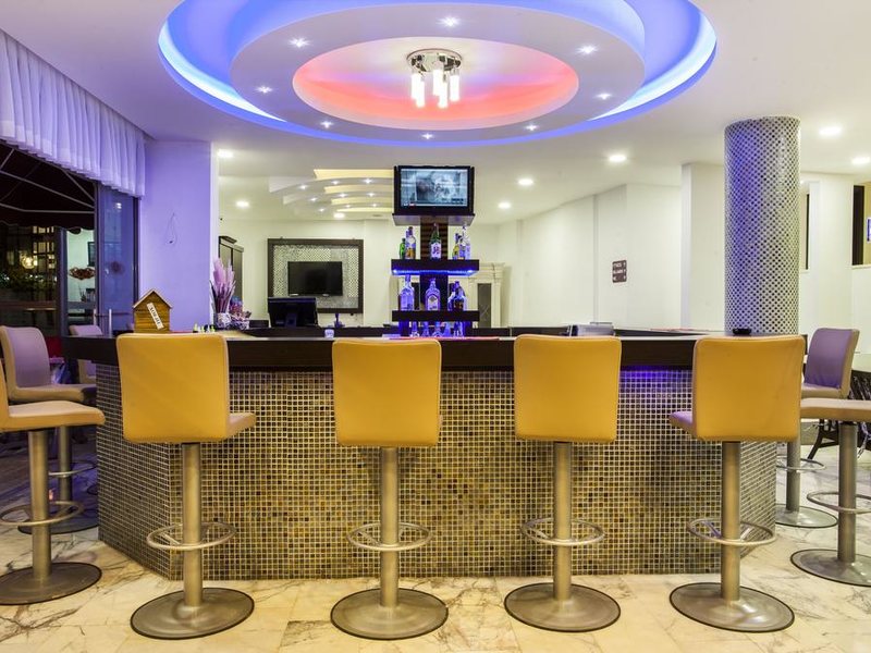 Parador Suite Hotel 277117