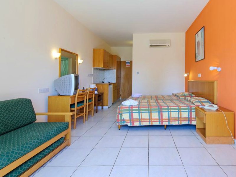 Paramount Hotel Apts Superior 83655