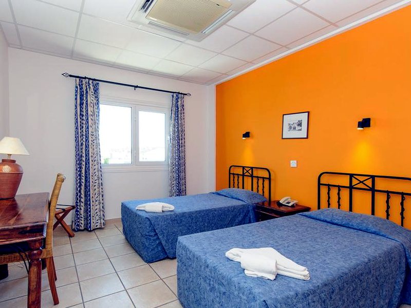 Paramount Hotel Apts Superior 83672