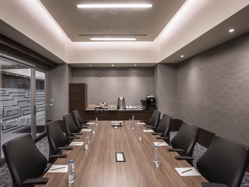 Park Dedeman Levent  302202