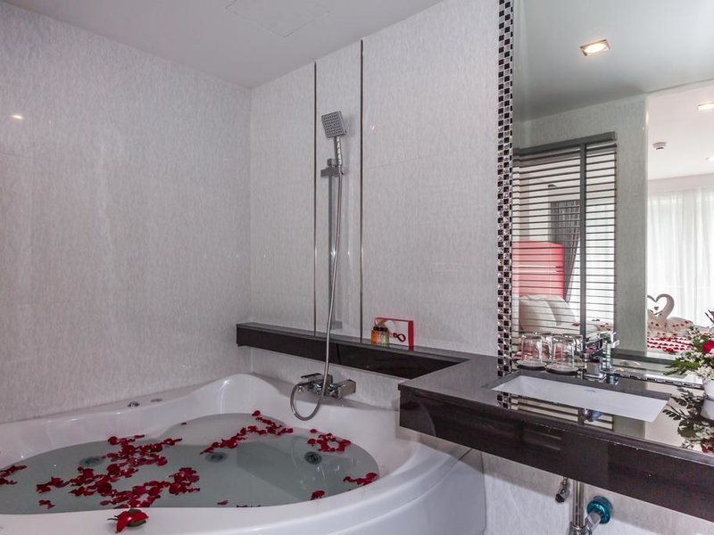 Patong Holiday 220237