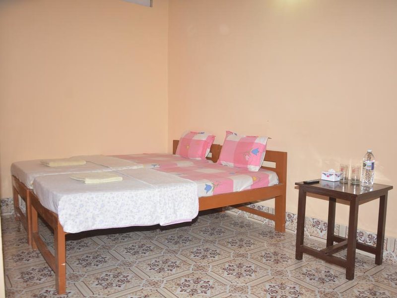 Pauline Villa Guest House 208049