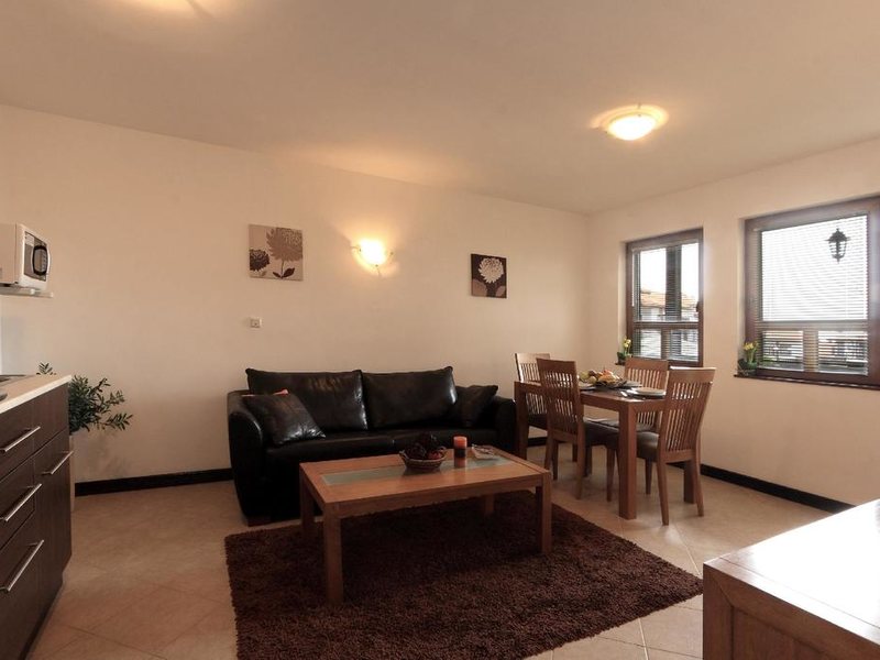 Pearl Apartments 167300