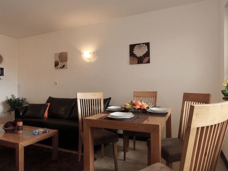 Pearl Apartments 167302