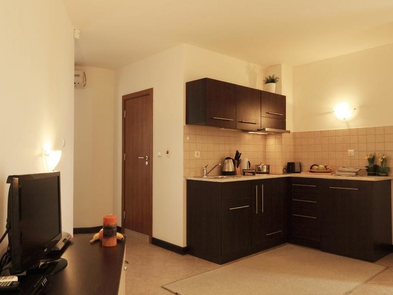 Pearl Apartments 167311