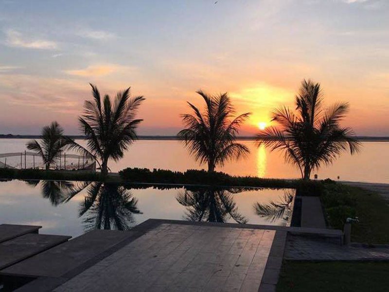 Pearl Beach Hotel 191917