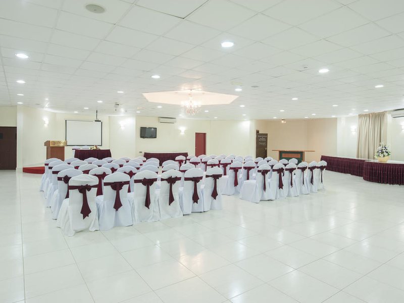 Pearl Beach Hotel 191937