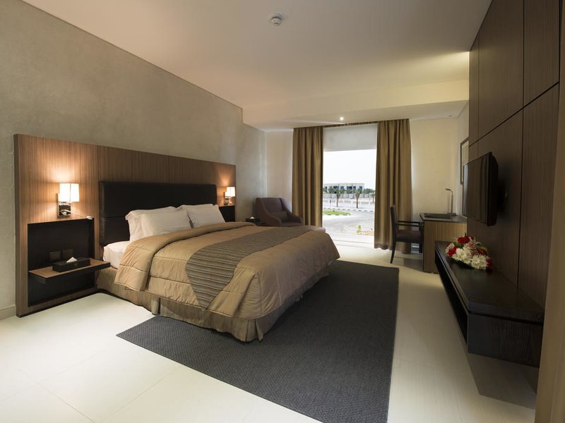 Pearl Beach Hotel 191938