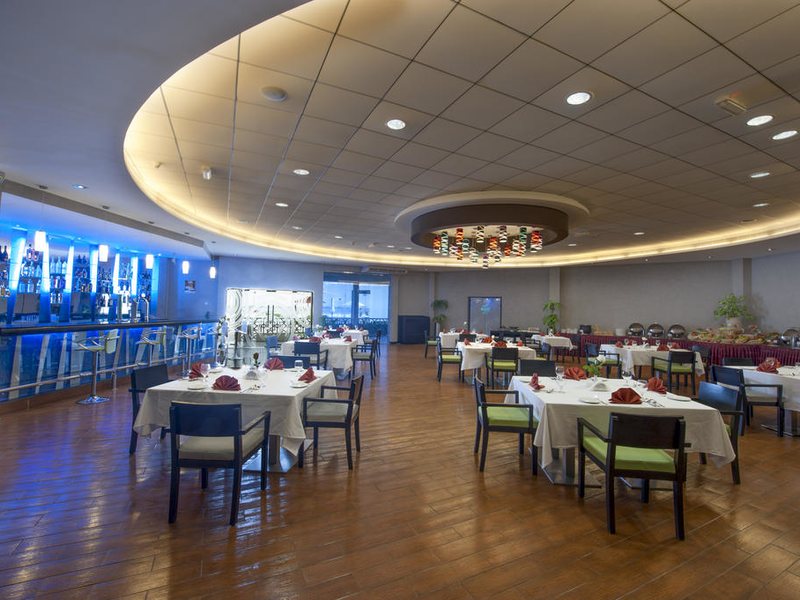 Pearl Beach Hotel 191940