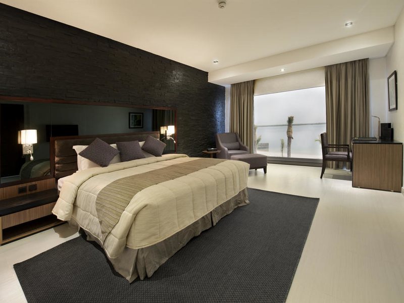 Pearl Beach Hotel 191941