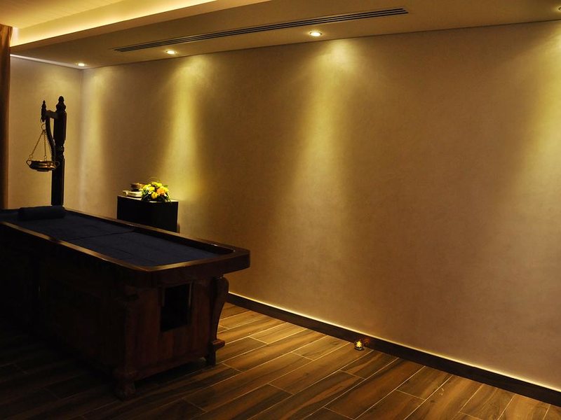 Pearl Beach Hotel 191947