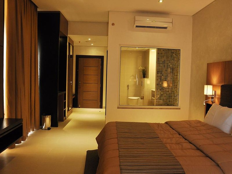 Pearl Beach Hotel 191951