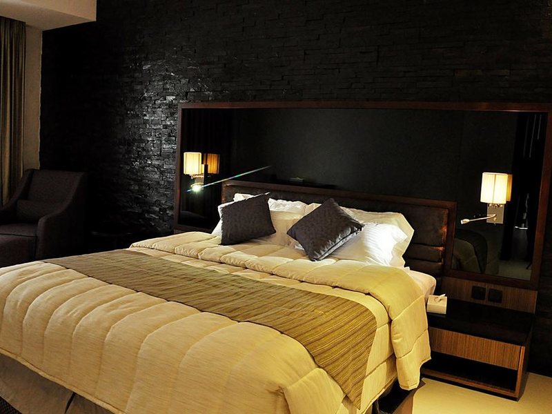 Pearl Beach Hotel 191954