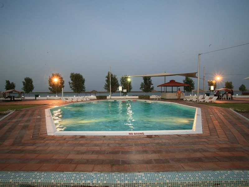 Pearl Beach Hotel 191960