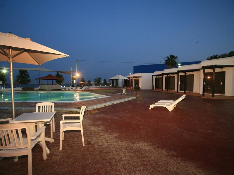 Pearl Beach Hotel 191962