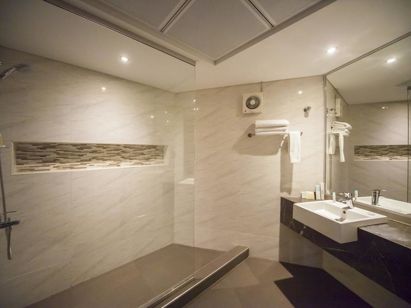 Pearl Hotel & Spa Umm Al Quwain 301081