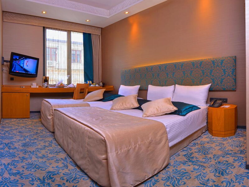 Pera Tulip Hotel (ех 244402