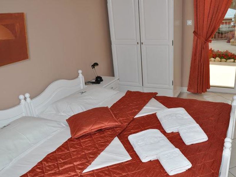 Perla Natalie Hotel 308512