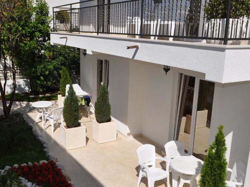 Perla Natalie Hotel 308514