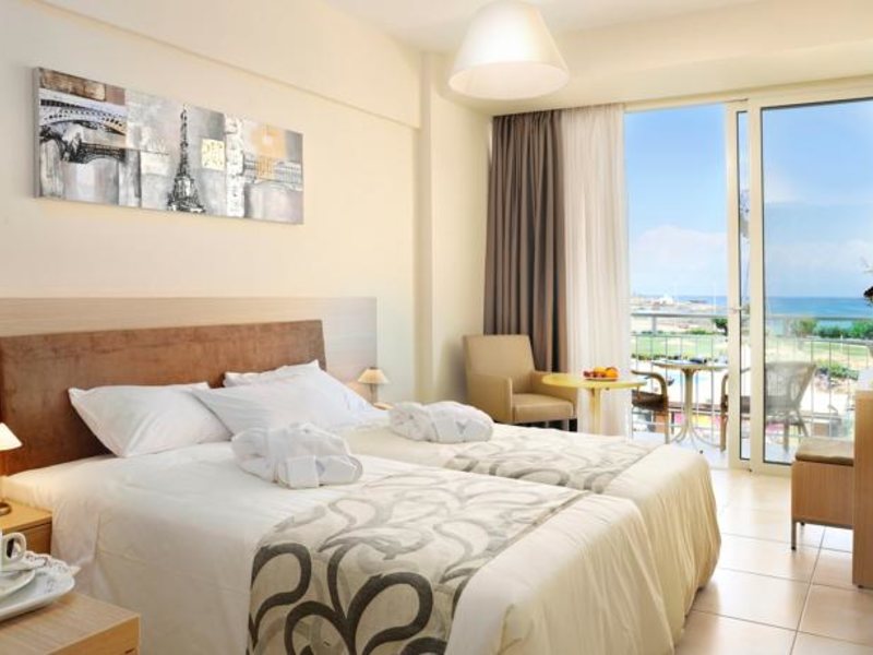 Pernera Beach Hotel 91005