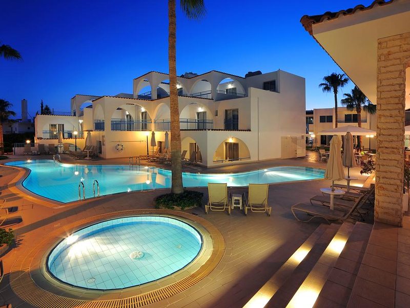 Petrosana Hotel Apartments 206891