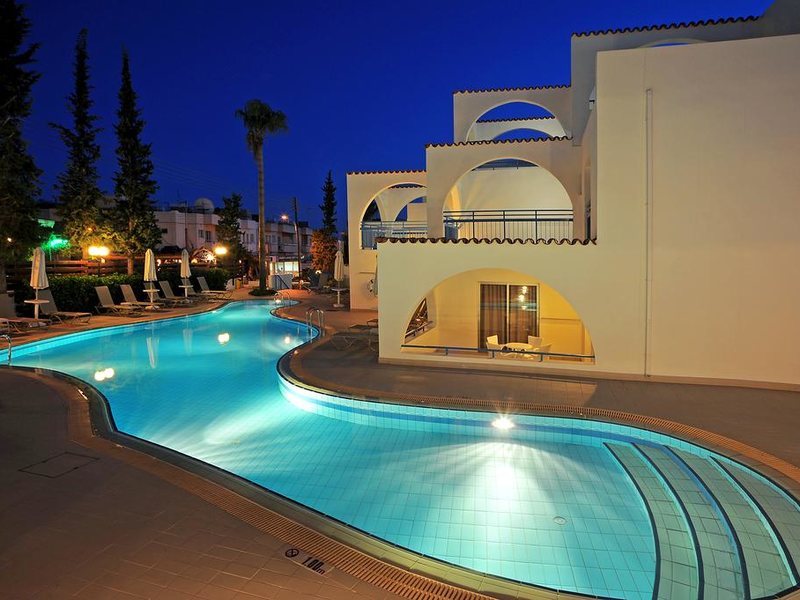 Petrosana Hotel Apartments 206899