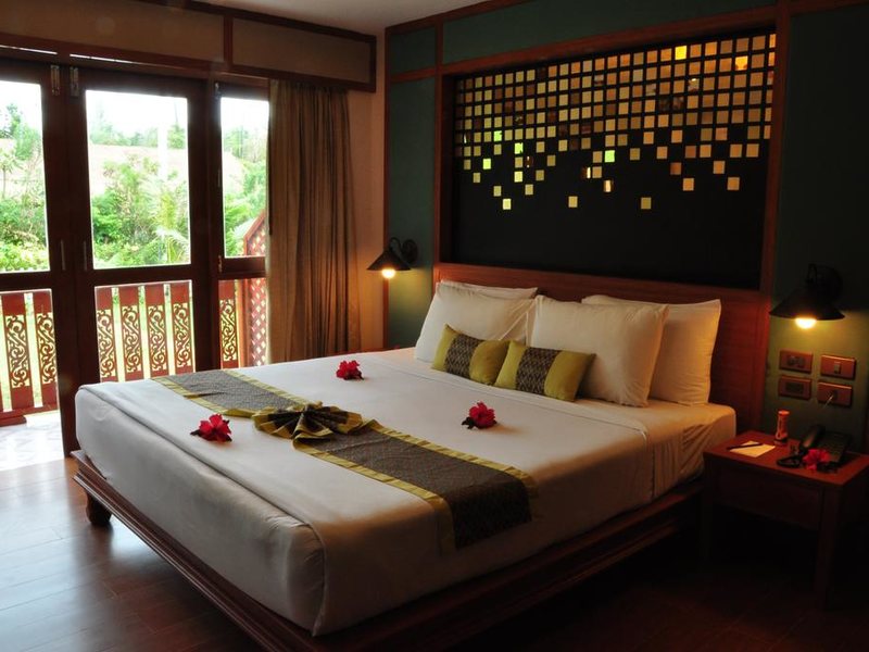 Phi Phi Erawan Palms Resort 220971