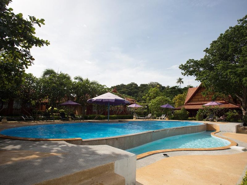 Phi Phi Erawan Palms Resort 220977
