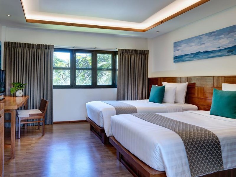 Phi Phi Island Village Beach Resort (ex 221028