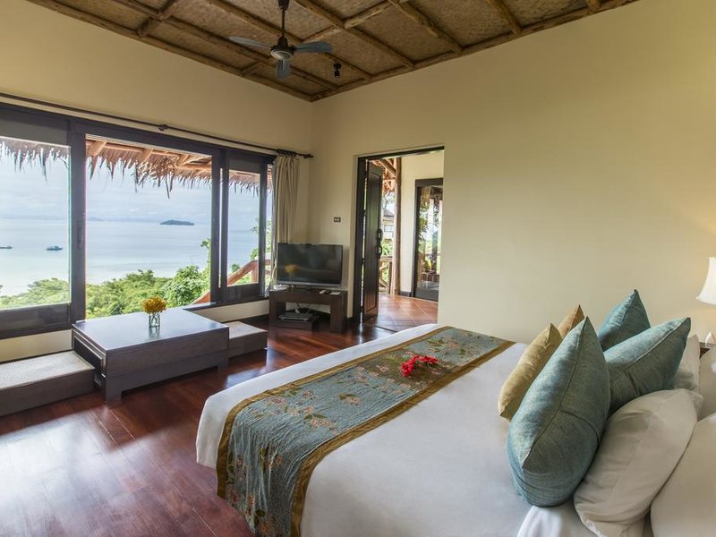 Phi Phi Island Village Beach Resort (ex 221035