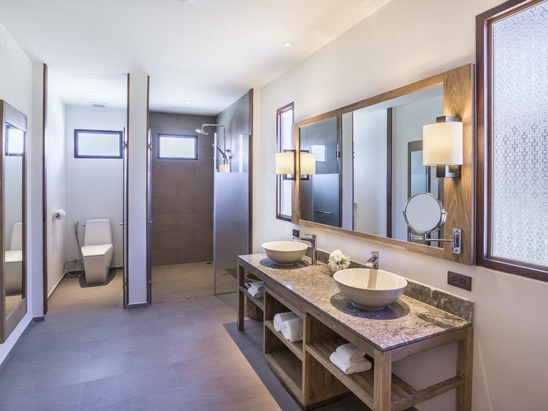 Phi Phi Island Village Beach Resort (ex 221046