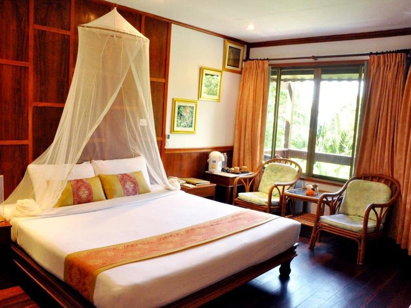 Phi Phi Natural Resort 221101