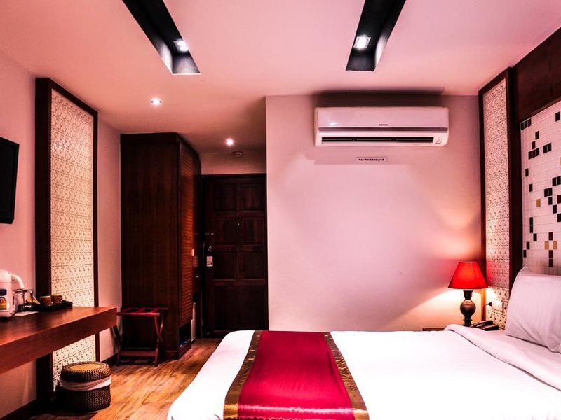 Phi Phi Natural Resort 221103