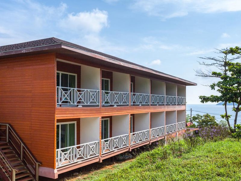 Phi Phi Natural Resort 221115