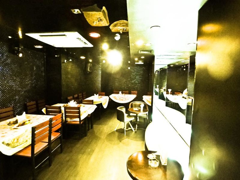 Phoenicia Hotel 300974