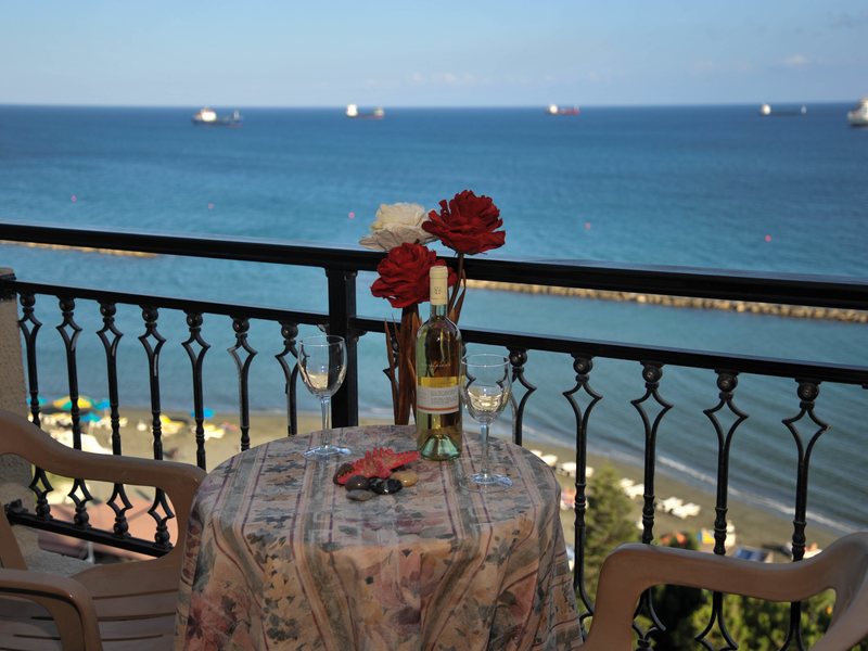 Pier Beach Hotel Apts 103847