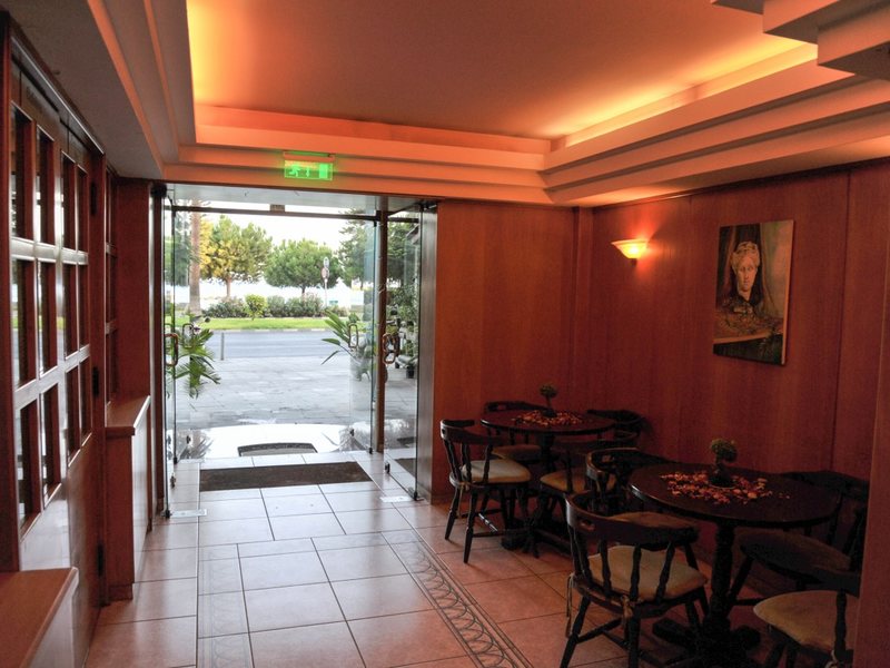 Pier Beach Hotel Apts 103857