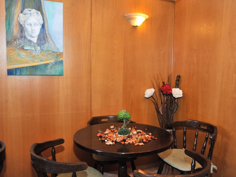 Pier Beach Hotel Apts 103858